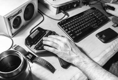 美媒文章：美国治理理念遭遇重大挑战